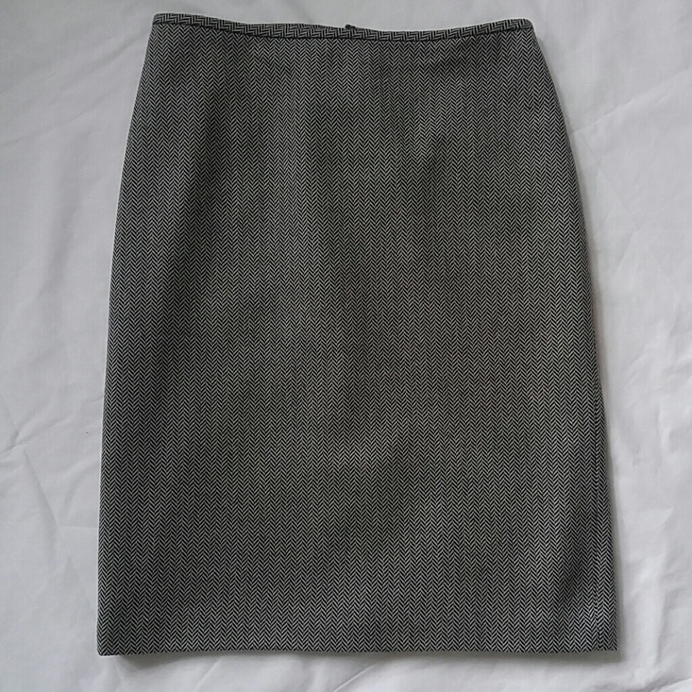 Skirt - Picture 6 of 8